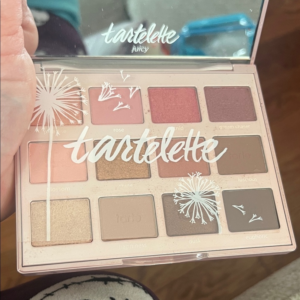 Tarte Purple Fanny Bag &Tarte Palette and Brush and Blush - Picture 3 of 7